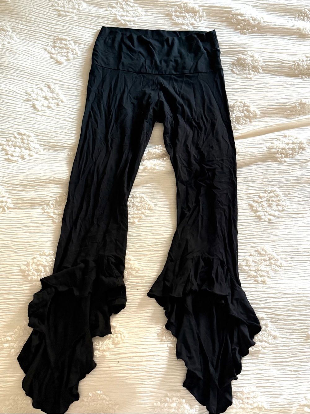 Women's Black Ruffle-Hem Leggings with Fold-Over Waistband